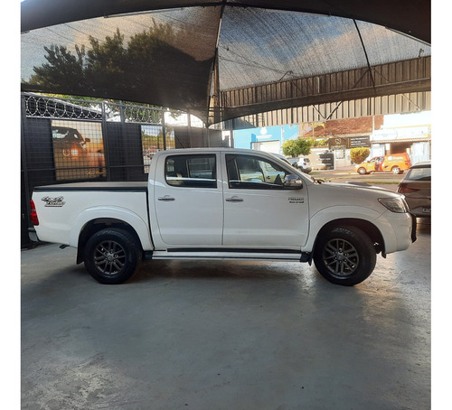 Toyota Hilux 3.0 SRV 4X4 CD 16V TURBO INTERCOOLER DIESEL 4P AUTOMÁTICO