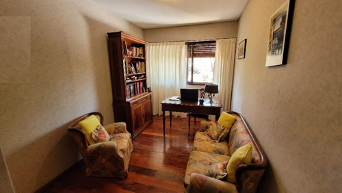 Chalet En Venta En Haedo Sur