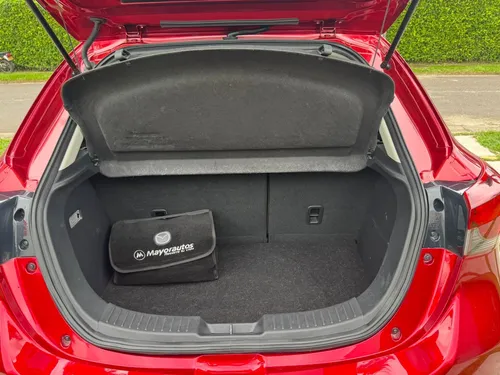 Mazda 2 Touring 1.5 At