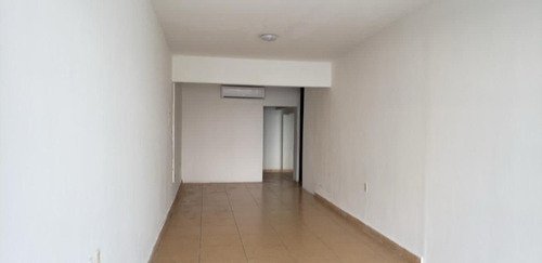Oficina/local Comercial En Renta En Veracruz Fracc. Jardines De Virginia.