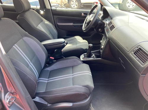 Imagen 7 de 9 de Volkswagen Jetta Clásico 2013 2.0 Gl Team 5vel Mt