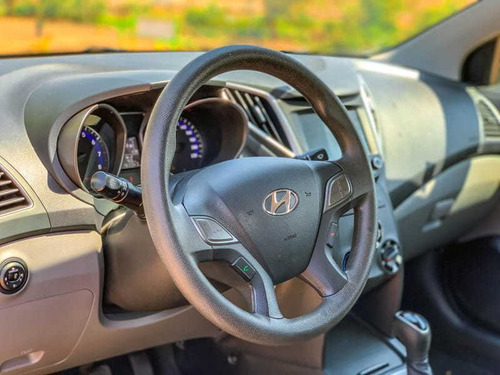 Imagem 7 de 11 de Hyundai Hb20s 1.6a Comf