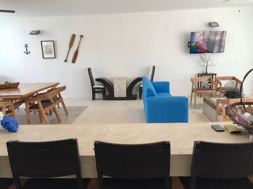 Imagen 6 de 9 de Casa En La Playa, Km 12 Chicxulub, Yucatán, 5 Recámaras, 2 C
