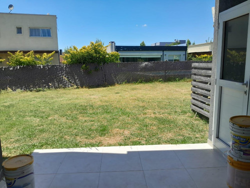 Casa A Estrenar De Cuatro Ambientes Pilar Del Este Barrio San Eduardo