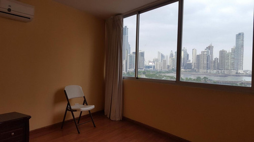 Imagen 9 de 14 de Venta De Apartamento En Ph Marina Terrace Bellavista 20-9032