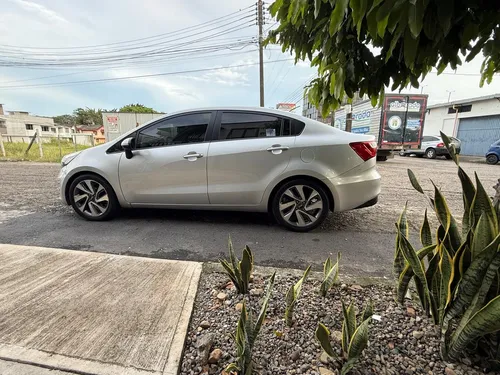 Kia Río Ub Ex Modelo 2016 Llantas Nuevas Técnico Y Soat 2026