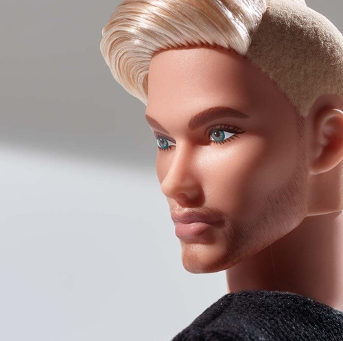Imagem 10 de 12 de Barbie Signature Ken Looks Loiro Colecionável - Mattel Ms