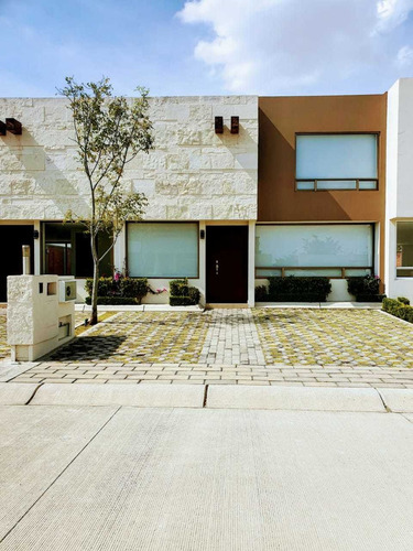 Imagen 2 de 14 de Casa En Venta A 12 Km De Galerias Metepec