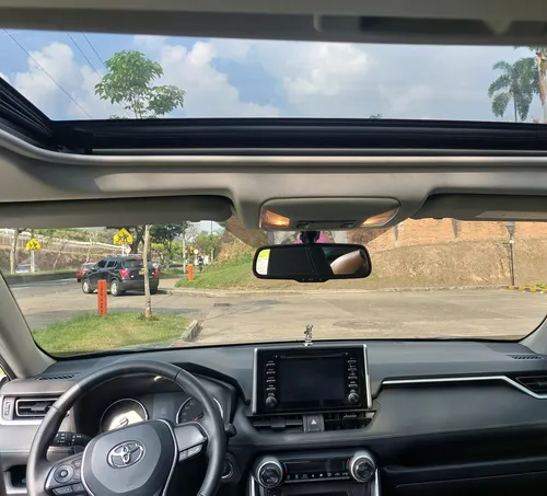 Toyota RAV4 2.0 Street
