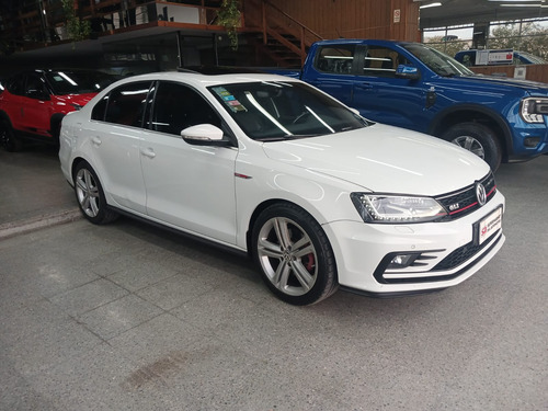 Volkswagen Vento 2.0 Tsi Gli 211cv App Connect
