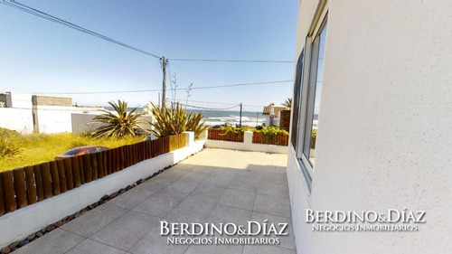 Moderna Residencia En La Posta Del Cangrejo- Ref: 640