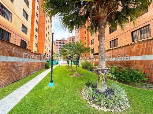 Agp Apartamento En Venta En Colinas De La Tahona, Con A/a, Bella Áreas Sociales 25-12860 Ys