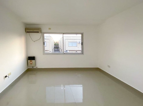 Imagen 7 de 11 de Alquiler De Departamento De 3 Ambientes, En Canning