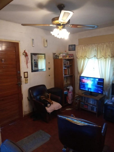 Imagen 3 de 22 de Venta Casa 3 Dormitorios 505 E/7 Y 8