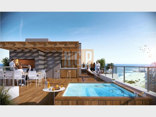 Departamento En Punta Del Este, Torre Cuenta Con Todos Los Servicios.es Un Proyecto Unico E Irrepetible Se Escucha Oferta Y Modo Mas Comodo Para Ud En Financiacion Promo!!!!- Ref: 25474