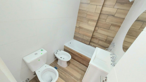Venta Ph En V. Devoto 2 Ambientes Con Terraza En Construccion