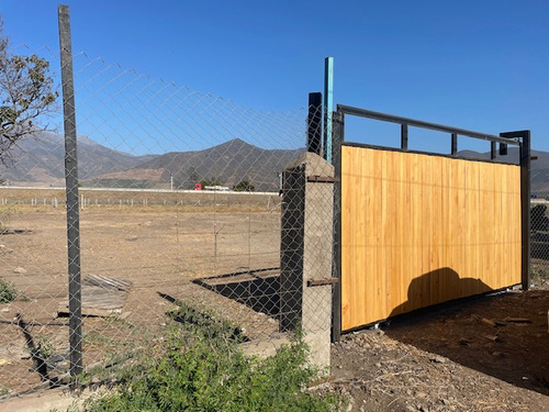 Vende Parcela Inmejorable Ubicación, Lado Caletera Y Autop