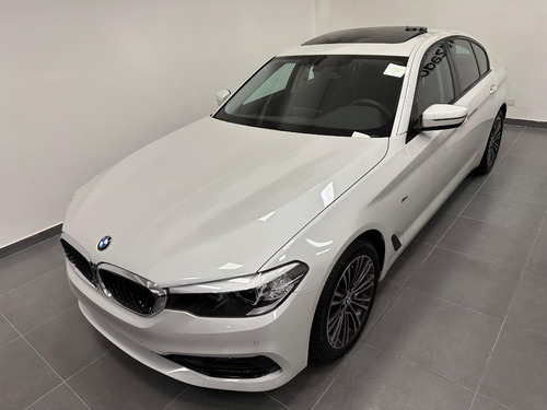 BMW Serie 5 3.0 530ia Sportline Sedan