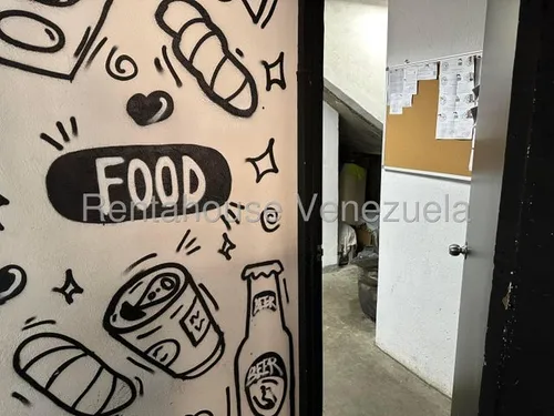 Fondo De Comercio Dedicado A La Distribucion De Alimentos Pre-empacados, En Venta, En El Hatillo. 25-12736