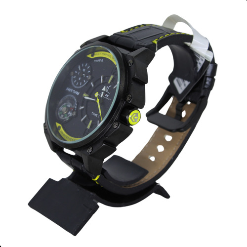 Relógio De Pulso Esportivo Resistente A Agua Em 30 Metros Com Pulseira De Couro Com Detalhes Em Amarelo E Bussola Interna Analógico E Digital User4