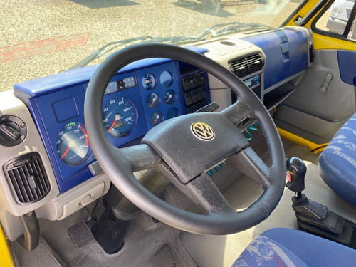 Volkswagen Vw 13-180 4x2 2011/2012 Amarela - Ativa Caminhões