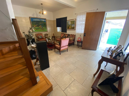 Imagen 6 de 16 de Casa Quinta O Negocio En Los Caobos, Av. La Salle Subiendo A Venevisión