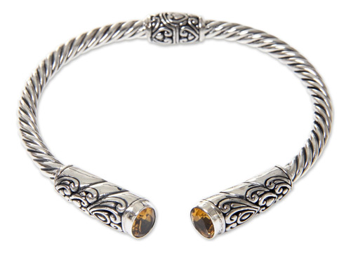 Novica Brazalete Artesanal De Citrino Hecho A Mano De Plata 