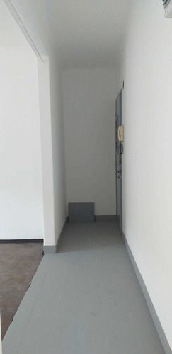 Apartamento En Parque Batlle, Frente Al Clínicas 1 Dorm. Lum
