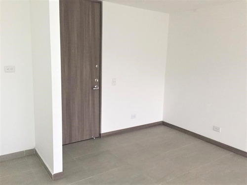 Imagen 4 de 14 de Apartamento En Venta En Itagüí La Colina
