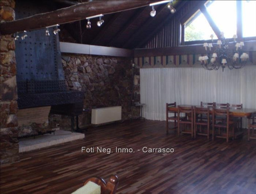 Imagen 4 de 8 de Chalet De Tejas En Dos Plantas, Living Comedor, Cw46308