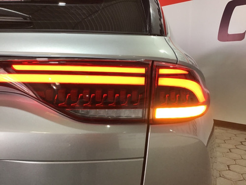 Dodge Journey 2.4 Sxt 5 Pasajeros Plus At