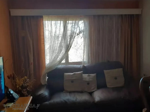 Apartamento En Venta, 2 Dormitorios, 1 Baño, Cochera, Cno Carrasco, Complejo Vicman, Malvin Norte.