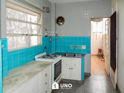 Dorrego Y Urquiza - Piso Exclusivo De 2/3 Dormitorios.