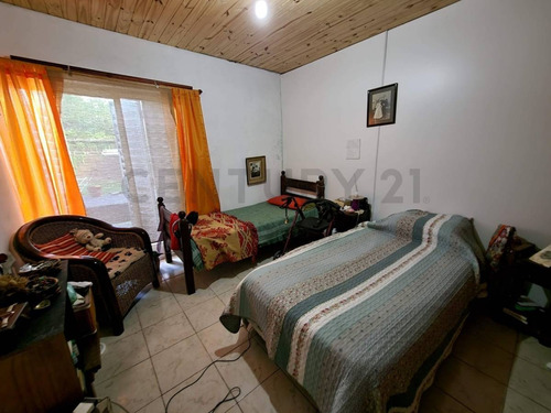 Imagen 7 de 11 de Casa De 4 Dormitorios Con Pileta En La Plata