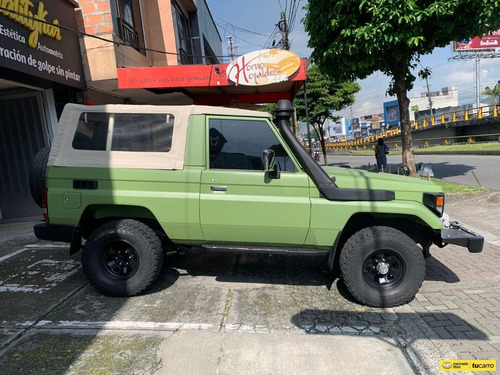 Imagen 3 de 14 de Toyota Land Cruiser