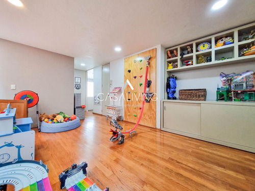Casa En Condominio, Excelente Ubicación