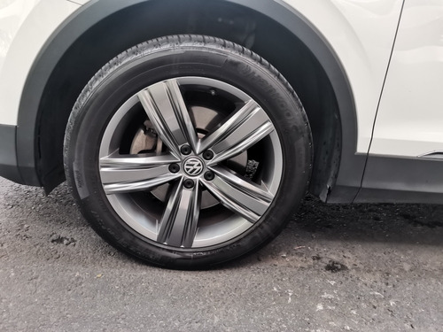 Imagen 8 de 15 de Volkswagen Tiguan 2019 2.0 Highline At