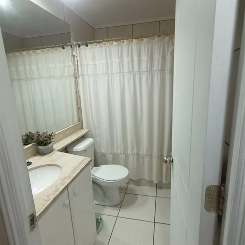 Casa En Venta De 4 D+3b En Consistorial/antupiren, Peñalolén
