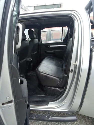 Toyota, Hilux