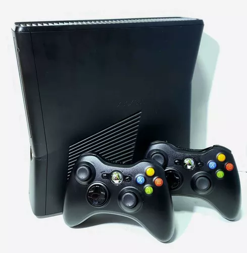 Xbox 360 desbloqueado com dois controles