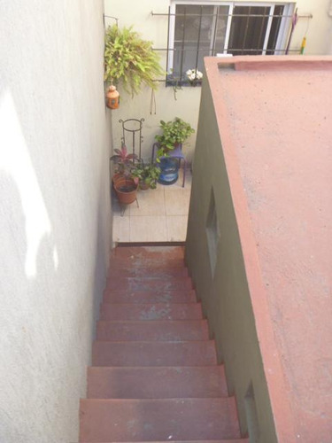 Imagen 11 de 15 de Tipo Casa Al Frente - Lanús Oeste
