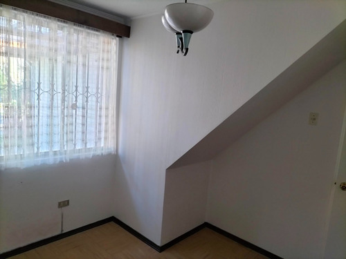 Excelente Casa En Peñalolen Av. El Valle