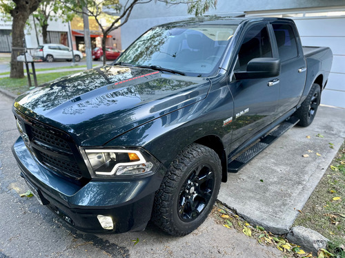 Dodge Ram Laramie 4x4 At