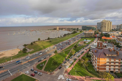 Venta Apartamento Puerto Del Buceo 2 Dormitorios