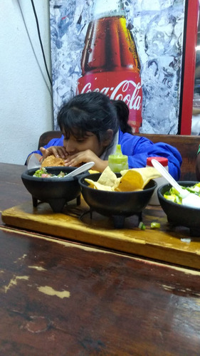 Servicio De Niñera