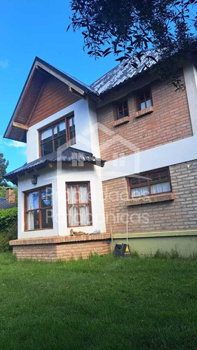 Casa Chalet En Venta En Bariloche Apta Crédito, Patagonia, Argentina
