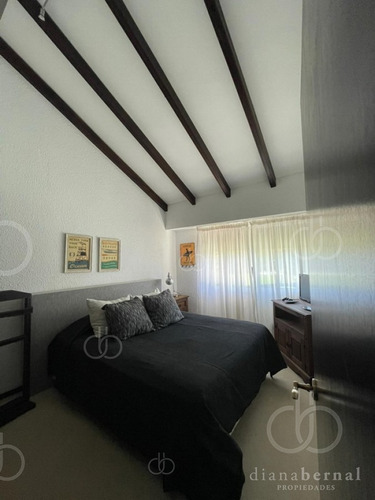 Imagen 8 de 8 de Punta Del Este, Pinares, Primera Línea Con Terraza Al Mar.- Ref: 54722