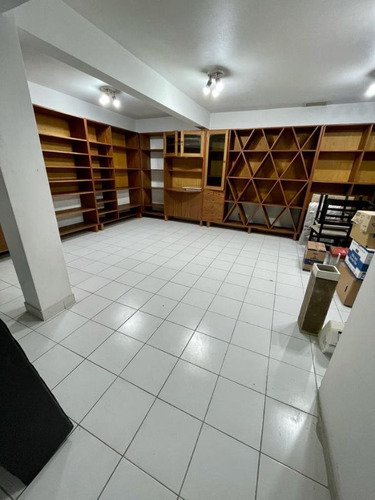 Imagen 23 de 30 de Excelente Casa Con Piscina En Venta - Lomas De Zamora