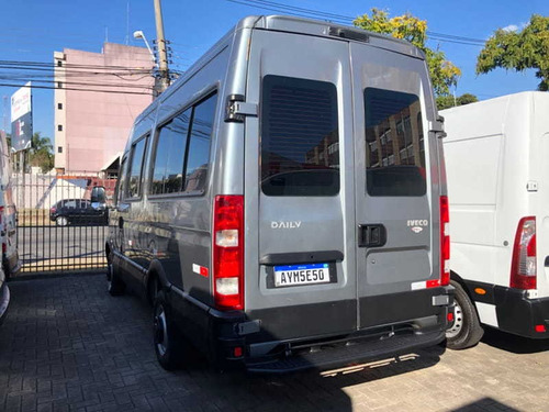 Iveco Daily 45s17 Vetrato 20 Lugares 2014