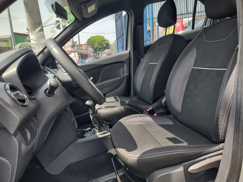 Renault Logan 1.0 Zen 12v 4p